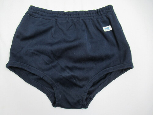 [�s��] 9356�@100�@�u���} �Ԃ�� �o���[�{�[���E�F�A HAKKO �k��