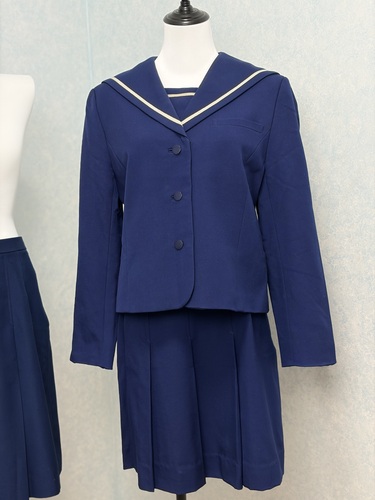 �H�c�� �H�c�����w�Z 3�_ �u���U�[