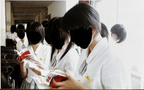 ���Q�� 2006�N ���Q���� �����l�����w�Z ���ƃA���o��