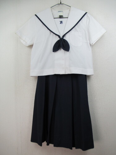 ���ꌧ 9403�@560�@��k���w �ăZ�[���[�㉺�Z�b�g �����{���t �O�z�b�N