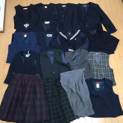 [�s��] �s���@SF7�@18�_�@�󂠂�T�C�Y �w�Z�o�� �W���P�b�g�x�X�g�Z�[���[�X�J�[�g�i����100�j