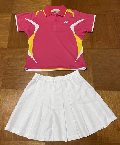 [�s��] ���q�e�j�X���j�t�H�[��  �㉺�ƃX�p�b�c�Z�b�g