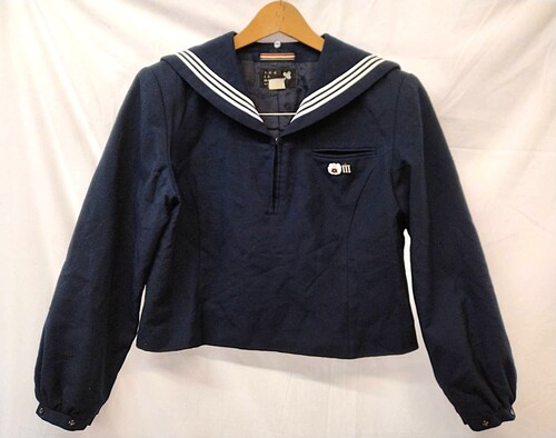 �Ȗ،� �yK3352�z�Ȗ؏��ƍ��Z�@�Z�[���[���@�o�b�W�t��