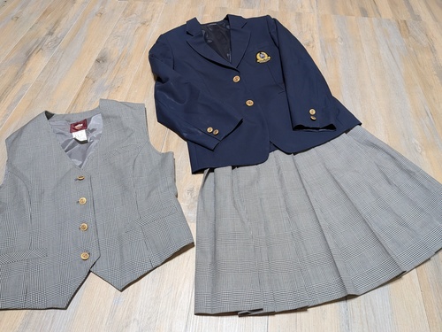 ���R�� ���R���������ƍ����w�Z ���q/�����㉺�Z�b�g