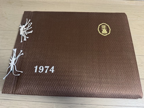 �R���� ���Z ���ƃA���o�� 1974�N ���w�Z #155