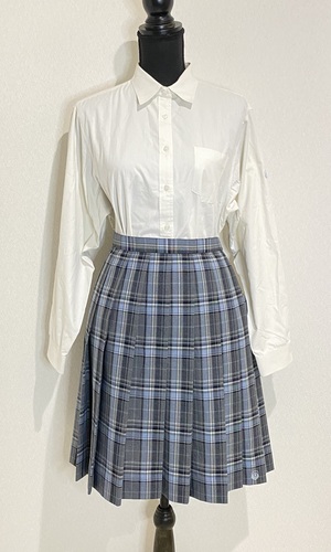  �L����  �i�����q�����w�Z