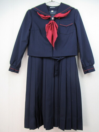 [�s��] 9724�@1170�@�~�Z�[���[�㒅���W�����X�J AVILA �ԃX�J�[�t�t���Z�͕t �O�z�b�N