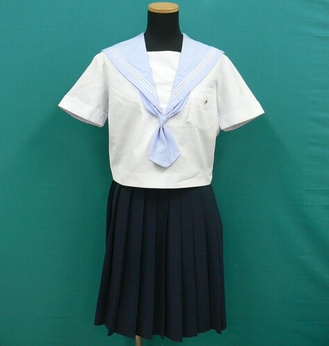 ���{ #1819�@�s��쒆�w�Z�t���F�G����3�{���C���̉ăZ�[���[�@�l�N�^�C�t