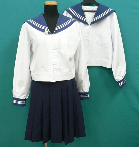 �ޗǌ� #1820�@�s�V�����w�Z�t���G����3�{���C���̒��ԃZ�[���[2���@�O�J���y�傫�ȃT�C�Y�z