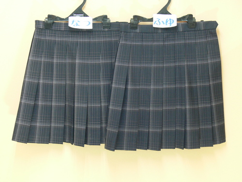 ���{ ��82�������{�����ˍ��Z�@�āE�~�̃X�J�[�g