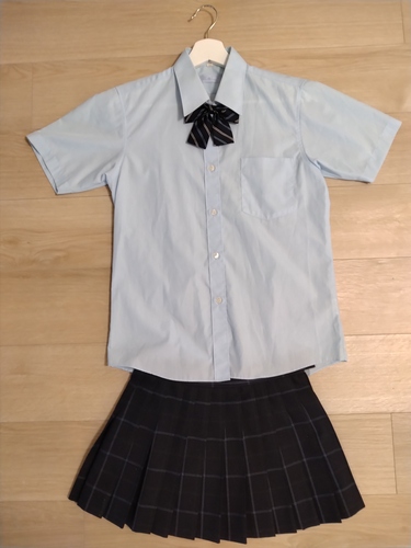 ���m�� ���É��s�����ˍ��Z�@�ăX�J�[�g�����{���^�C