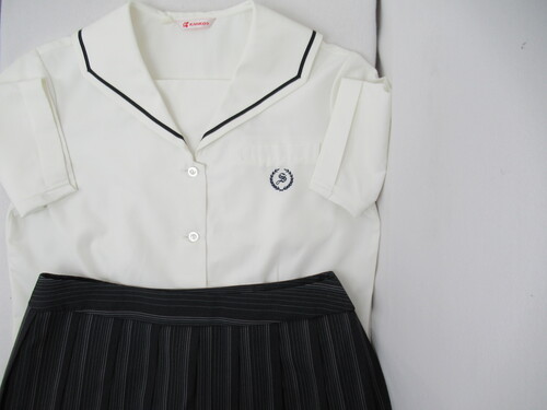 ������ 0227�@530�@���X���Z �ăZ�[���[�㉺�Z�b�g �O�{�^�� �傫�߃X�J�[�g