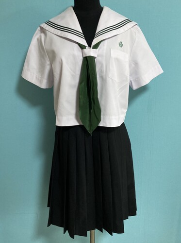 �O�d�� 4-55�����c���w�Z����3�{���C���̉ăZ�[���[�@�O�J���@�T�C�Y15�y�傫�ȃT�C�Y�z