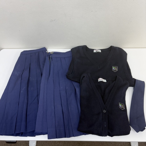 ���s�{ ���s���q�����w�Z �j�b�g�E�X�J�[�g�Z�b�g [041807]