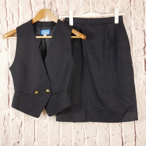 [�s��] 1052�@OL�����㉺�Z�b�g�@7/9M�@