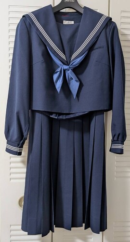 [�s��] �w�Z���s���@�~�����Z�b�g�@�Z�[���[��