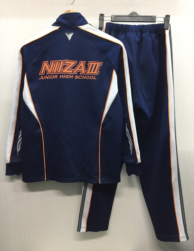  c����ʌ� �V���s����O���w�Z �w�� �W���[�W�㉺���̑���3�_��M