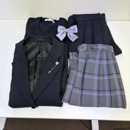 ���s�{ ���s�w���i���F���s��[�Ȋw��w�������w�Z�����w�Z�j���q���� �㉺�Z�b�g �Z�͕t�� [042502]