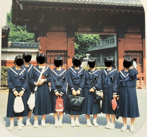 ���m�� 1988�N �L���s�� ��쒆�w�Z ���ƃA���o��