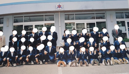 �_�ސ쌧  2003�N�@�_�ސ쌧�O�Y�s���㌴���w�Z�@���ƃA���o��