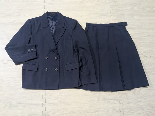 [�s��] 6-6�����u���U�[�Ɠ~�X�J�[�g�Z�b�g�@
