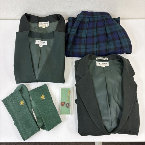 �{�錧 ����p�w�������w�Z ���q���� �㉺�Z�b�g �Z�͕t�� [061306]