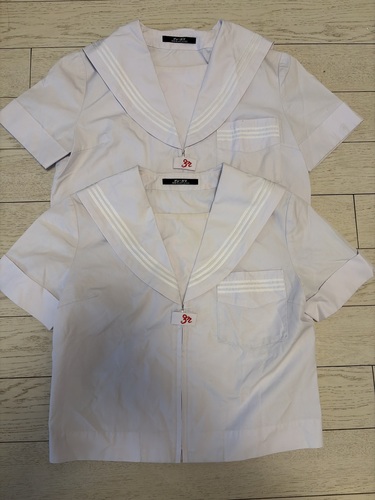 ���{ ���ʎs����O���w�Z �ăZ�[���[�� 2�_ �T�C�Y165A
