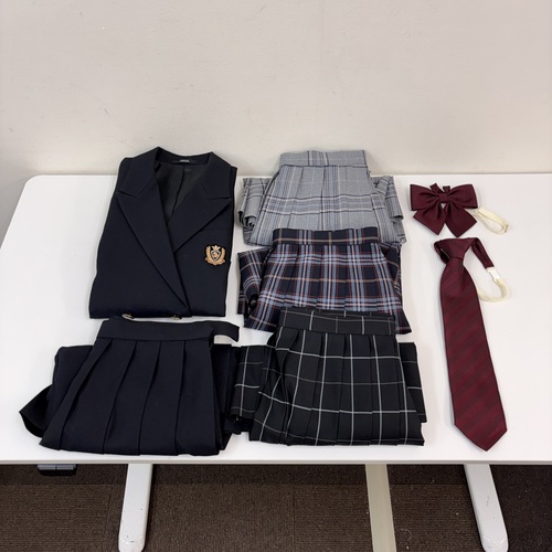 ��ʌ� �w�Z�@�l�����h�w����ʉh�����w�Z ���q���� �㉺ [090504M]