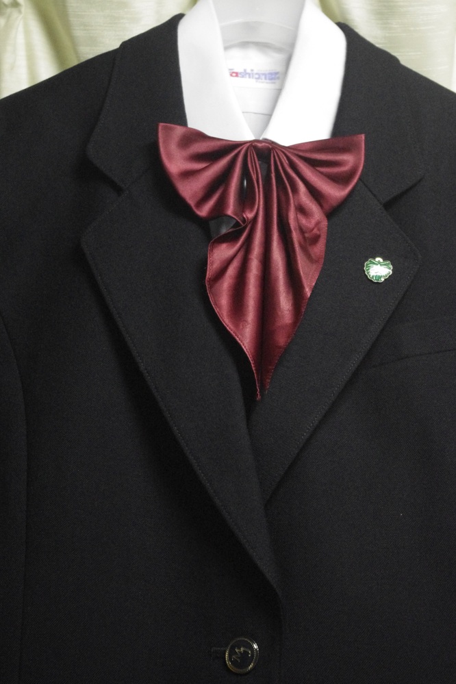 東京都 私立 武蔵野女子学院 中学校 旧冬服一式 校章付き