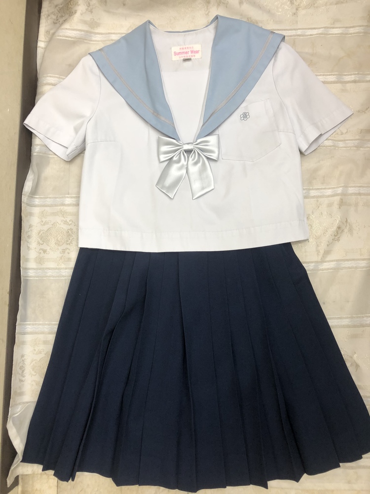 愛知県 愛知県 西春高校女子フルセット。体操服付き！