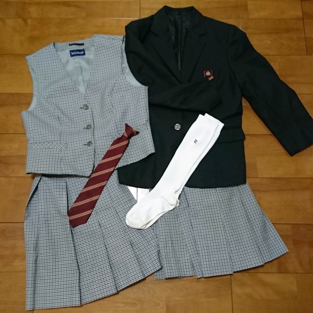 手数料0円で出品できる制服オークション 制服市場