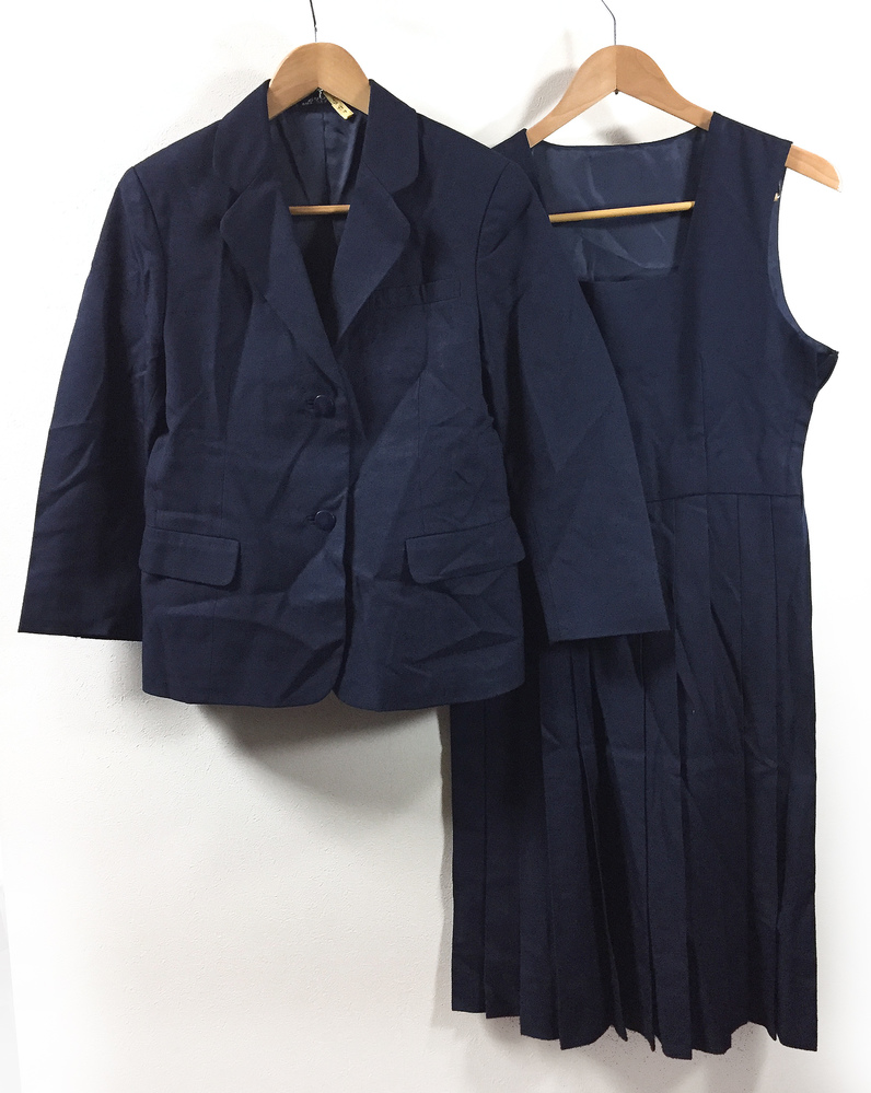 制服市場 - 女子学生 校章付き千葉県立野田北高等学校上下・埼玉県立北川辺高等学校ブレザー上下等 制服まとめて8点