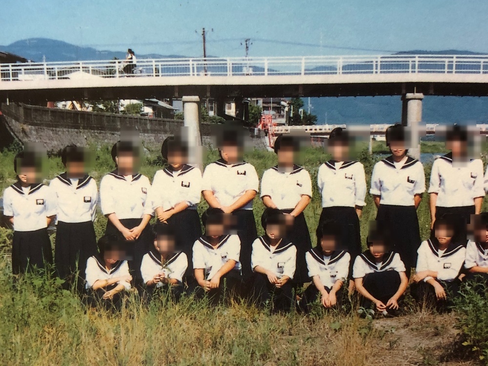 福島県 梁川町立梁川中学校の卒業アルバム １９８５年度 ９クラス