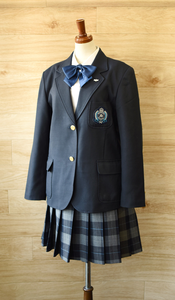 c 校章付き 東京都 板橋区立志村第一中学校 女子ブレザー制服 665