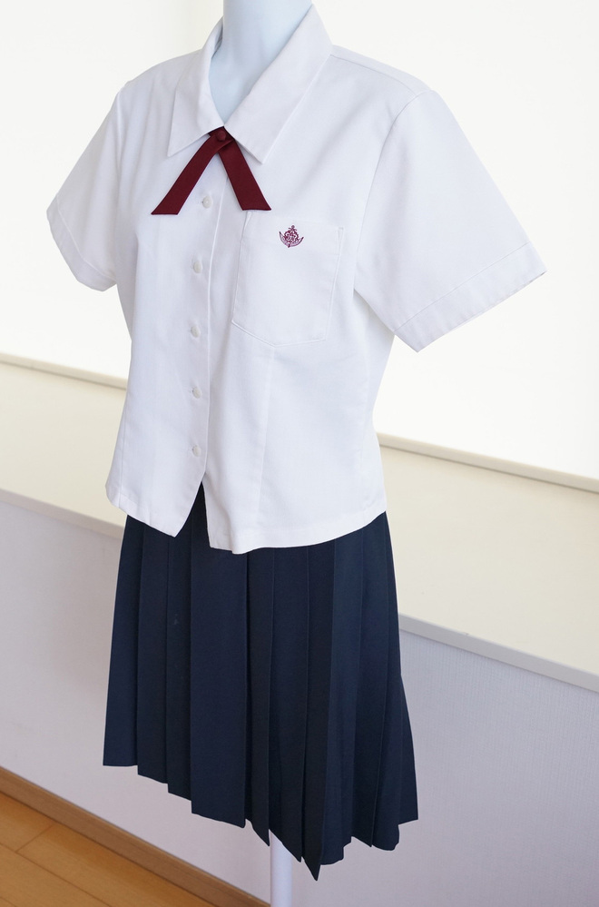 熊本県立熊本商業高校 夏服セット(ブラウス ＋スカート ＋リボン) 女子制服卒業生の保管品