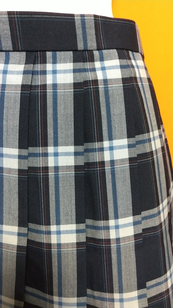 制服市場 - 高知県 清和女子中学高校 制服 オリーブdeオリーブセーラー夏 スカート スカーフ セーラー中間 スカート。