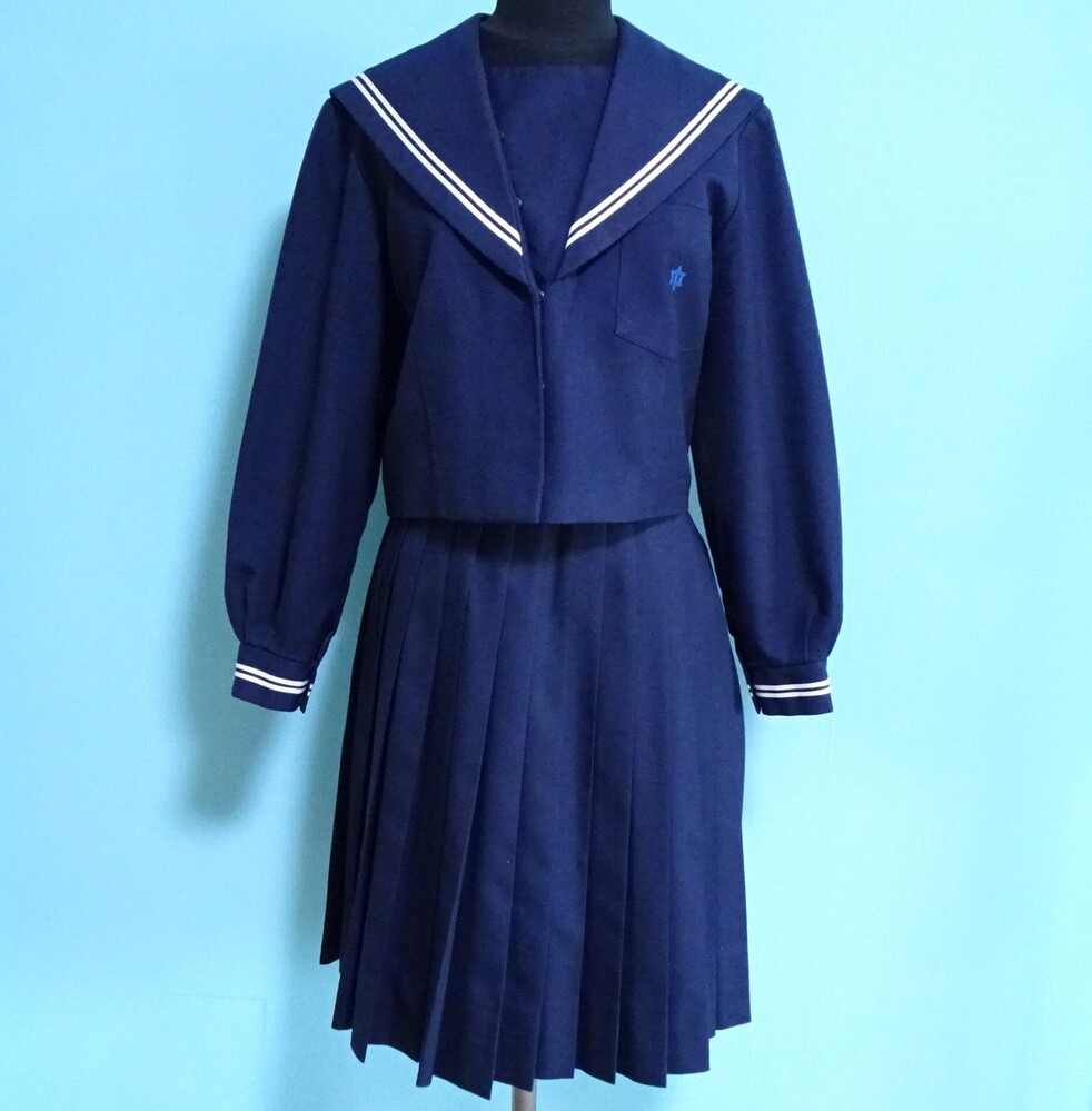 制服市場 247☆和歌山県橋本市立 紀見東中学校 白2本ラインの冬セーラー 前開き サイズ160A