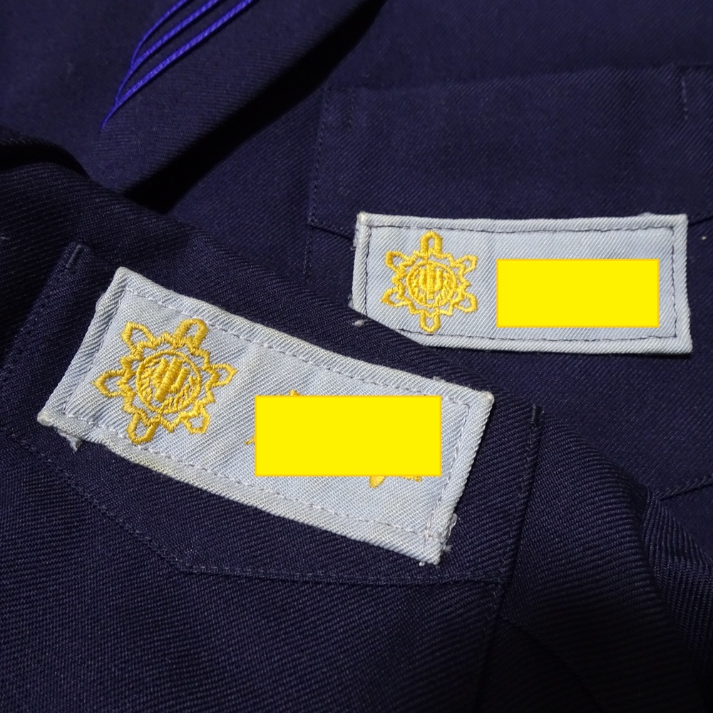 制服市場 大阪府 4259☆富田林市立 藤陽中学校☆紺3本ラインの冬セーラー2枚と襟カバー1枚セット