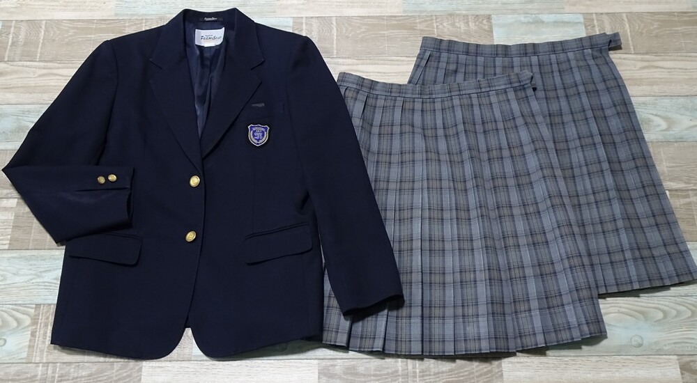 制服市場 大阪府 4250☆東大阪市立 花園中学校☆紺系ブレザーとグレー系チェックの冬夏スカートセット サイズ165A