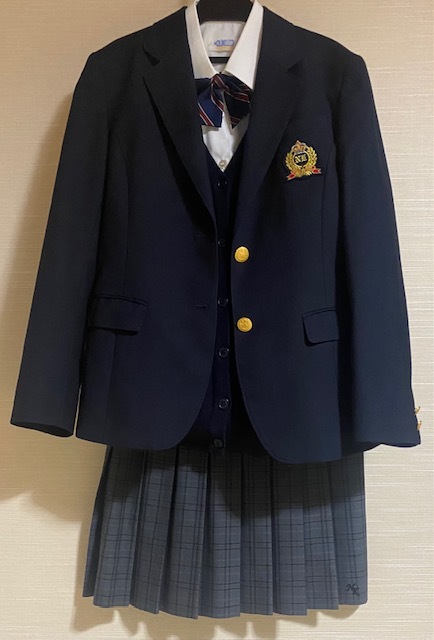 新潟向陽高校 制服ミニスカート