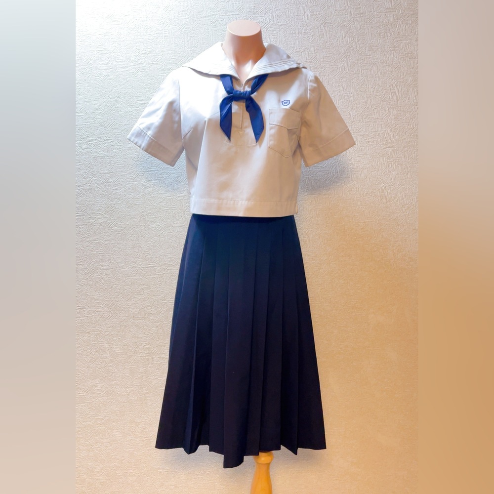 福岡県 福岡県立宗像高等学校 公立進学校 偏差値63 夏服 ホワイトライン爽やか定番セーラー