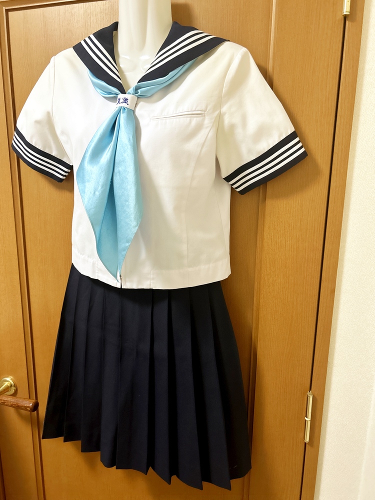 東京都 世田谷区 昭和女子大学附属昭和中学校の制服・セーラー服 夏服セット