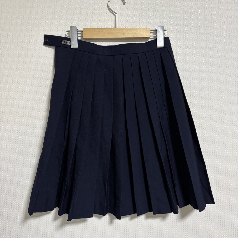 990円/残り 3日愛知県 【0080】 熱田高校 無地スカート冬服 W63 丈..