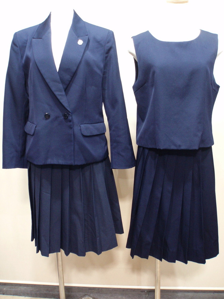 【急募・値下げ】高校の制服 1734959112-1734959143.JPG