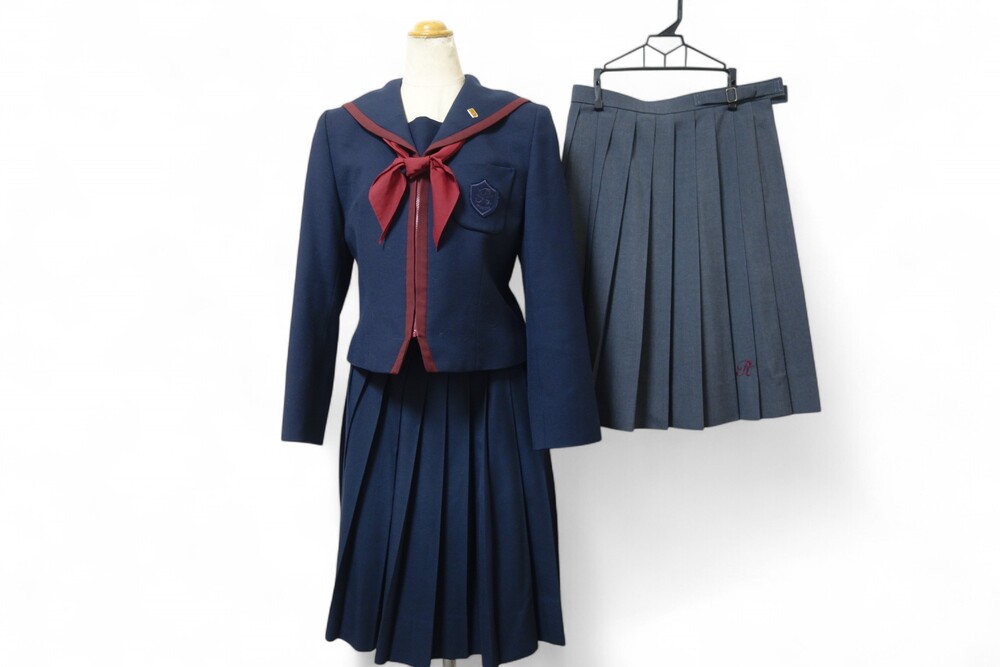制服(再 1746105391-1746105735.jpg